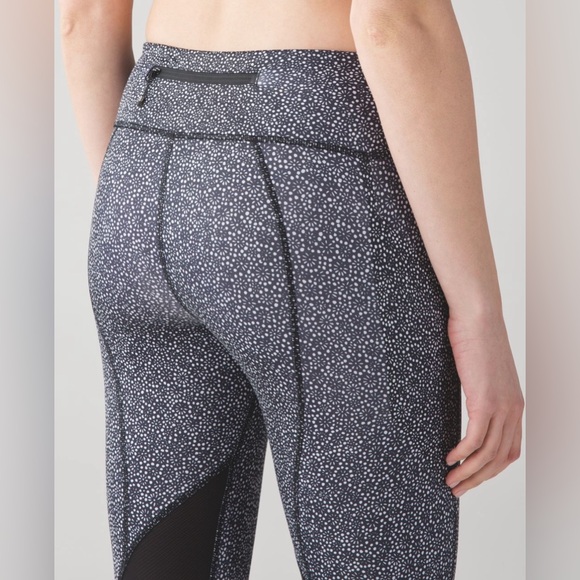 Lululemon Pace Rival Crop - Picture 1 of 15
